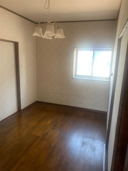 �ǎ��A�N���X