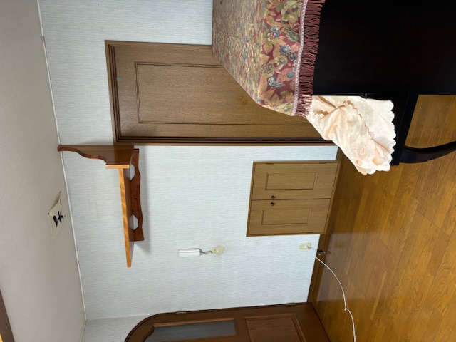 �ǎ��A�N���X