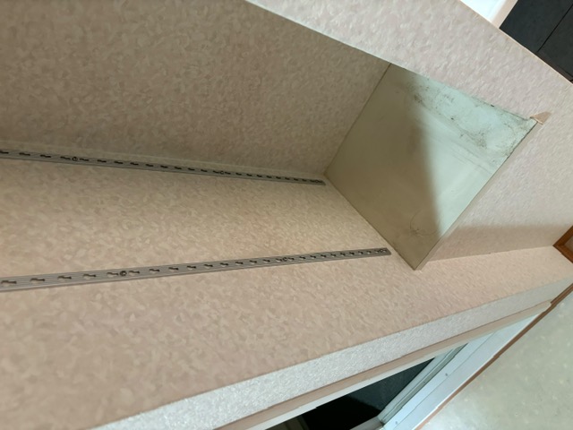 �ǎ��A�N���X