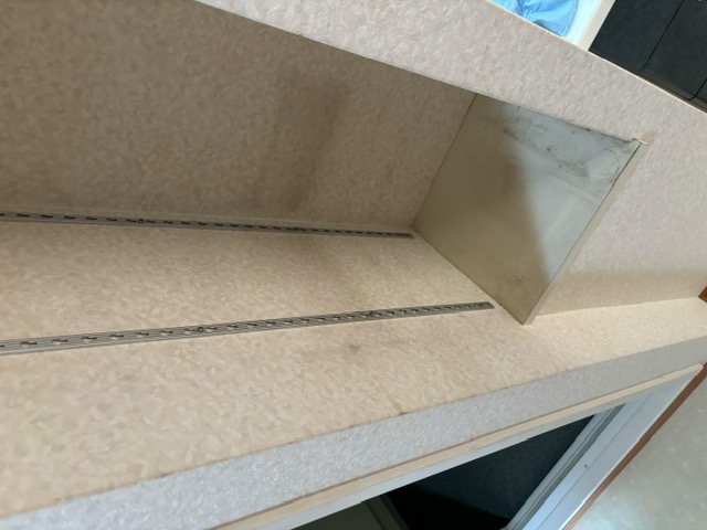 �ǎ��A�N���X