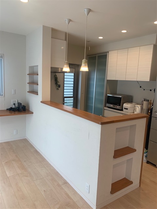 �ǎ��A�N���X